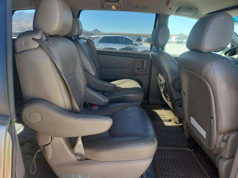 Photo 11 from auction – 2005 TOYOTA SIENNA with VIN 5TDBA23C75S049949