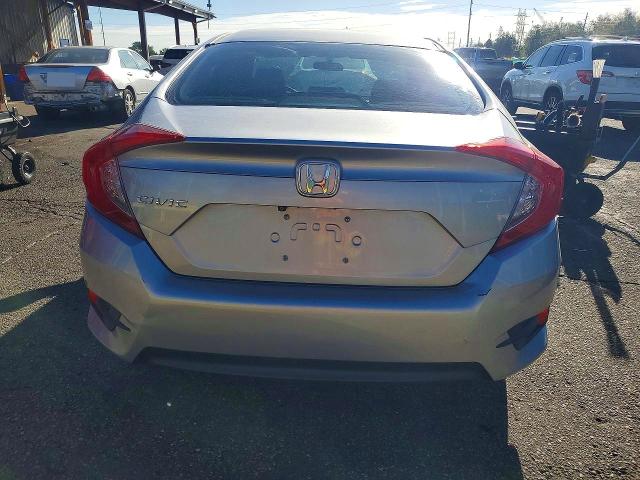 Photo 6 from auction – 2018 HONDA CIVIC with VIN 19XFC2F5XJE005358