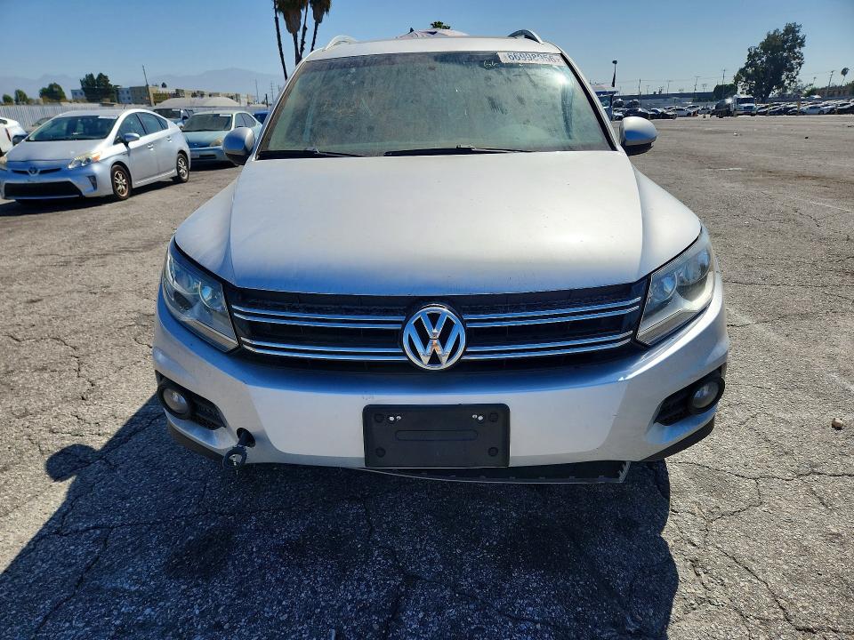 Photo 5 from auction – 2012 VOLKSWAGEN TIGUAN with VIN WVGAV7AX6CW528178