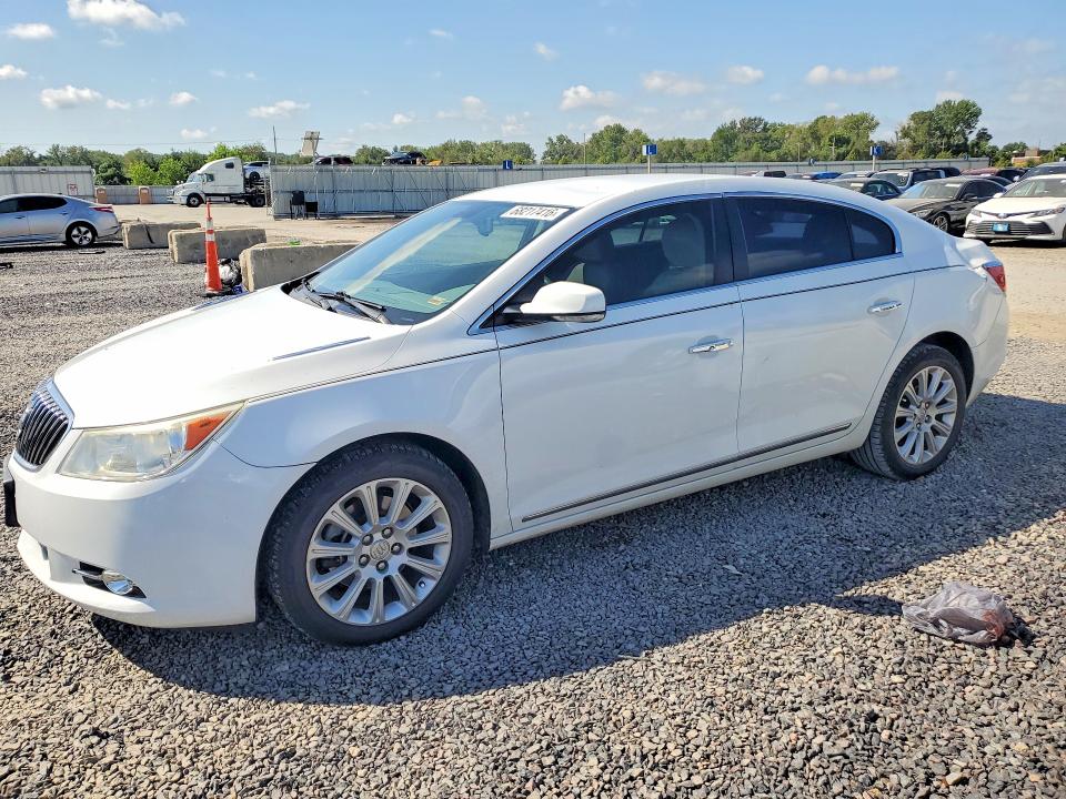 BUICK LACROSSE 2013 с VIN 1G4GC5E33DF229390 - Снимка от търг