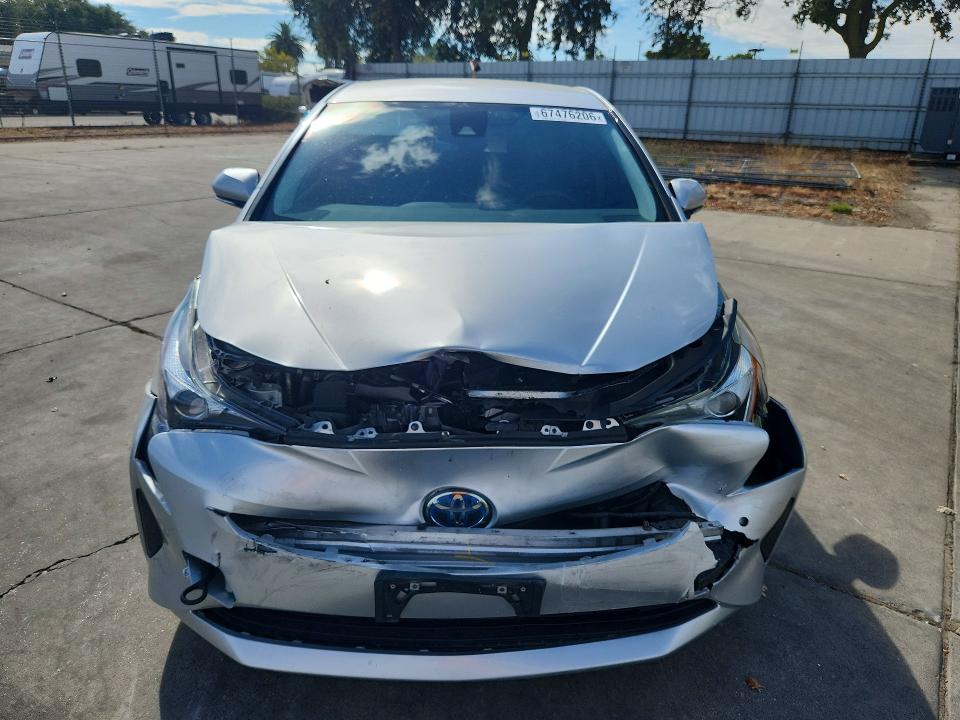 Photo 5 from auction – 2017 TOYOTA PRIUS with VIN JTDKBRFU6H3041731