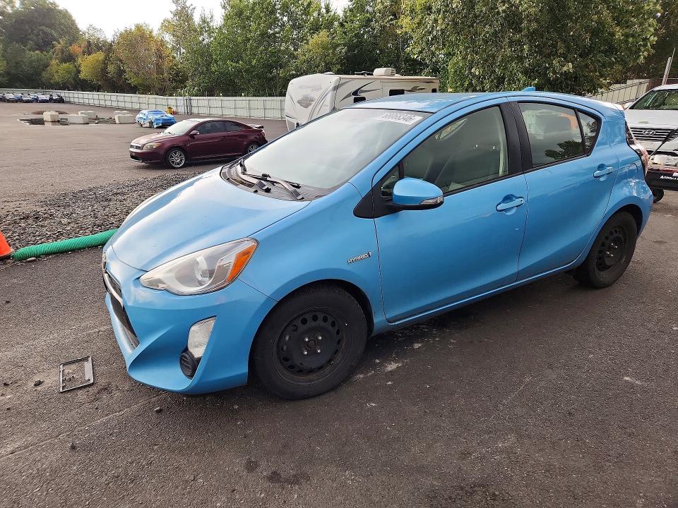 TOYOTA PRIUS C 2015 with VIN JTDKDTB37F1089722 - Photo from auction