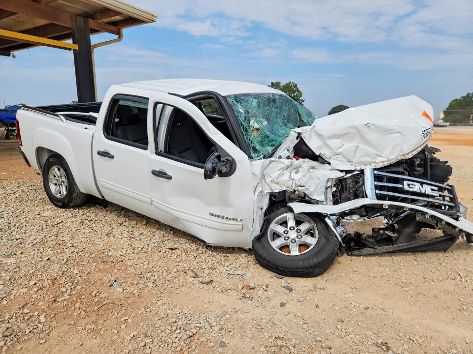 Zdjęcie 4 z aukcji – 2013 GMC SIERRA z VIN 3GTP1VE00DG241575
