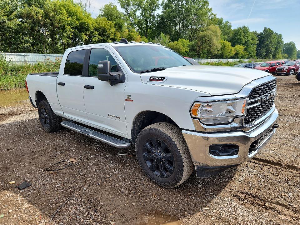 Фото 4 с аукциона – 2023 RAM 2500 с VIN 3C6UR5DL3PG615454
