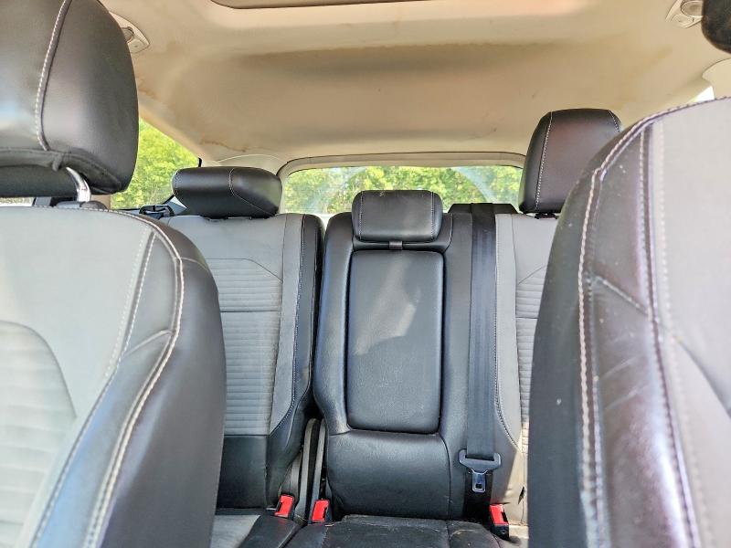 Photo 10 from auction – 2017 FORD ESCAPE with VIN 1FMCU0GD3HUC33140