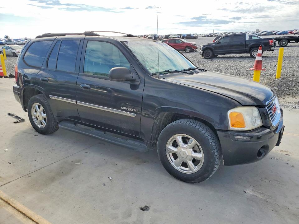 Photo 4 from auction – 2006 GMC ENVOY with VIN 1GKDT13S162205131