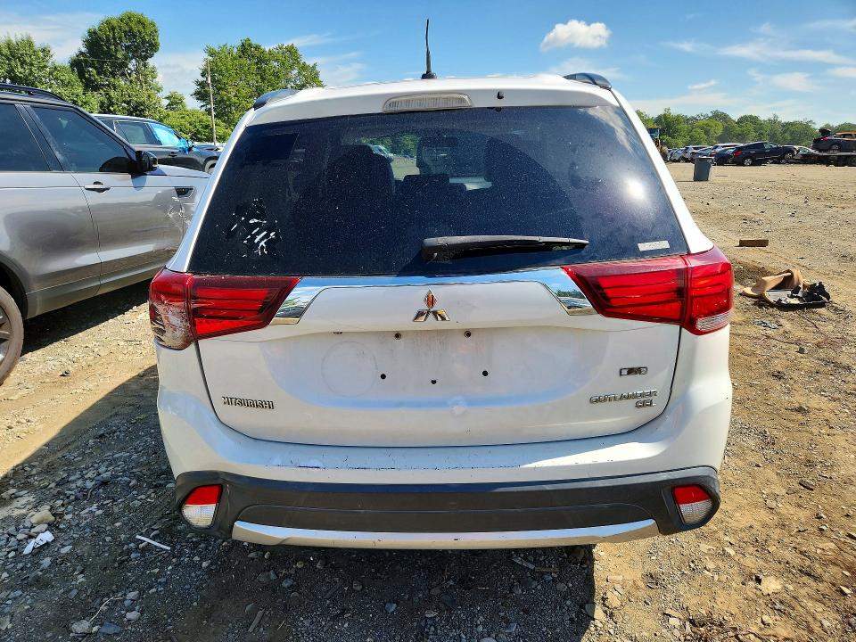 Zdjęcie 6 z aukcji – 2016 MITSUBISHI OUTLANDER z VIN JA4AZ3A36GZ008317
