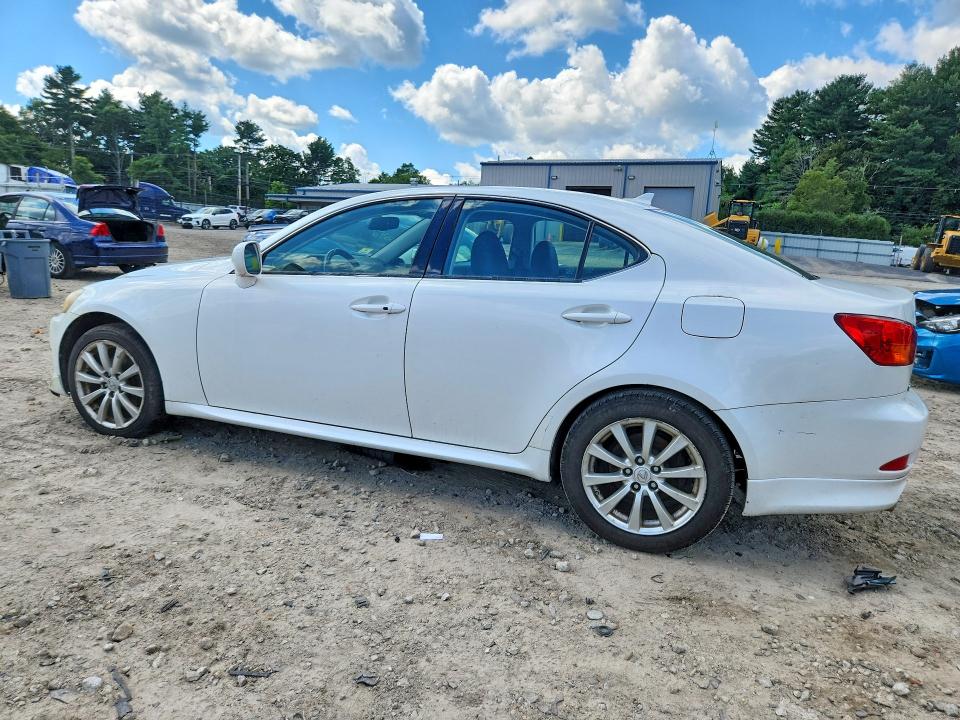 Photo 2 from auction – 2008 LEXUS IS with VIN JTHCK262X85018028