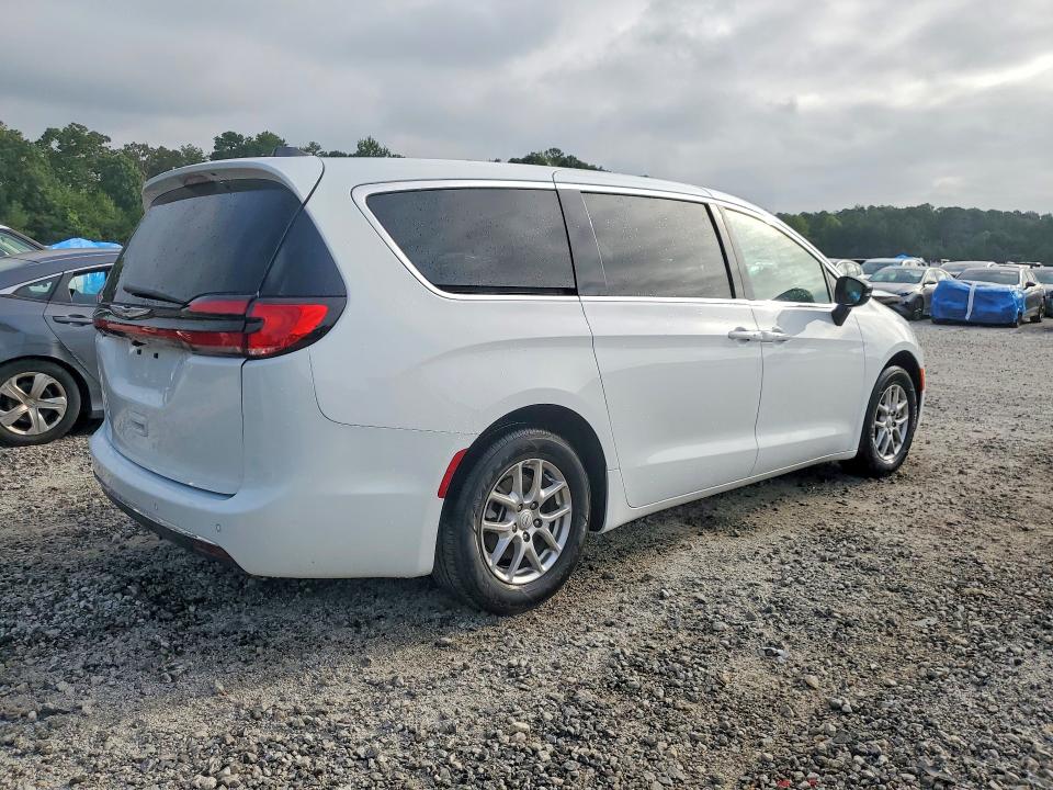 Photo 3 from auction – 2026 CHRYSLER PACIFICA with VIN 2C4RC1BG8TR239708