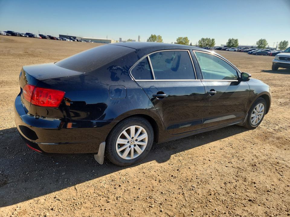 Photo 3 from auction – 2013 VOLKSWAGEN JETTA with VIN 3VWDK7AJ6DM304672