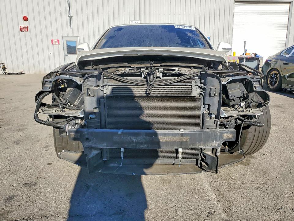 Photo 5 from auction – 2018 BENTLEY MULSANNE with VIN SCBBG7ZH2JC003796