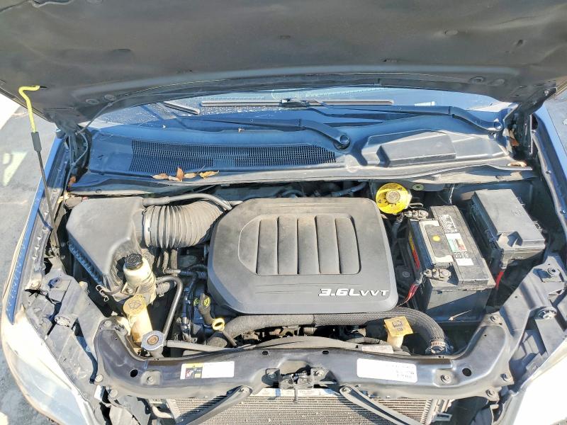Снимка 12 от търг – 2015 CHRYSLER TOWN & COUNTRY с VIN 2C4RC1BG2FR654348