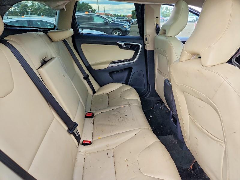 Foto 11 de la subasta – 2016 VOLVO XC60 con VIN YV4902RK3G2845928