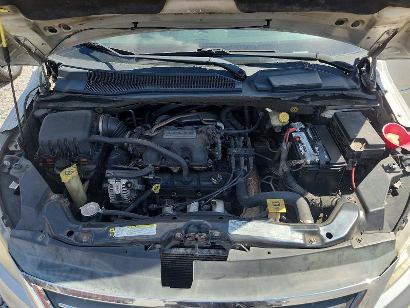 Photo 12 from auction – 2010 VOLKSWAGEN ROUTAN with VIN 2V4RW3D11AR354018