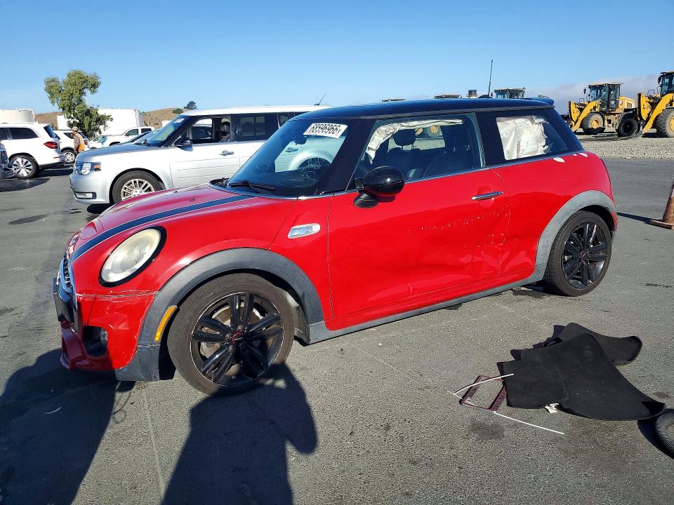 MINI COOPER 2015 z numerem VIN WMWXP7C59F2A36972 - Zdjęcie z aukcji