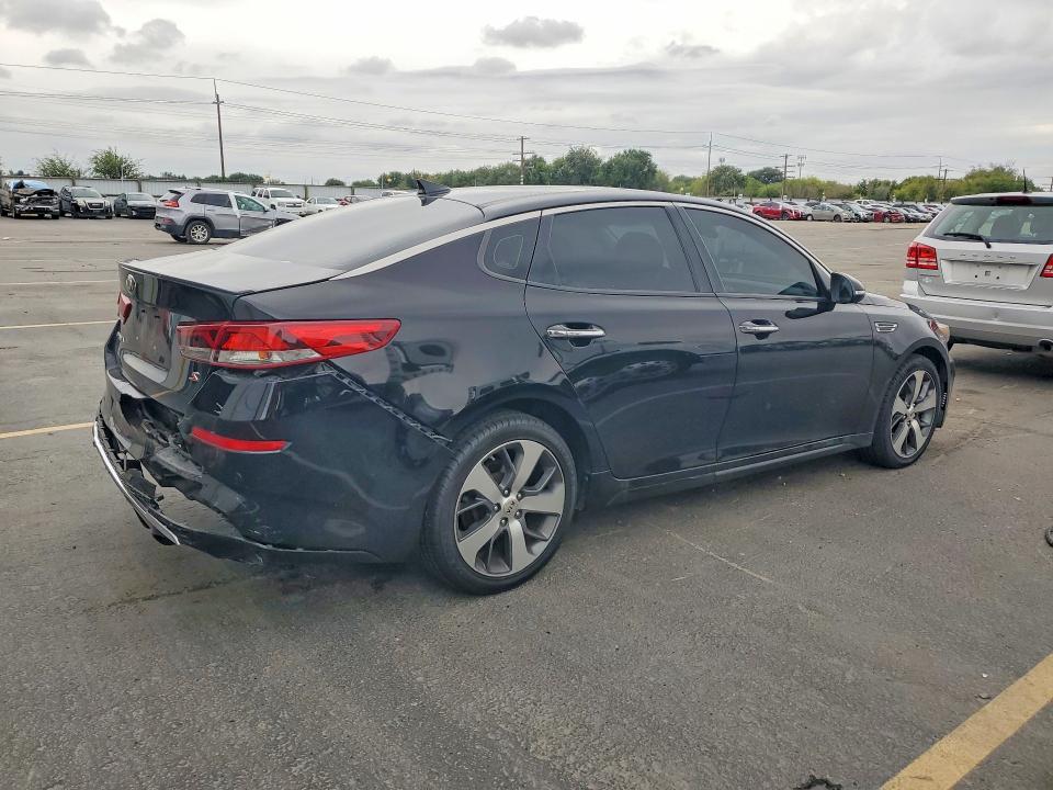 Photo 3 from auction – 2019 KIA OPTIMA with VIN 5XXGT4L34KG369819