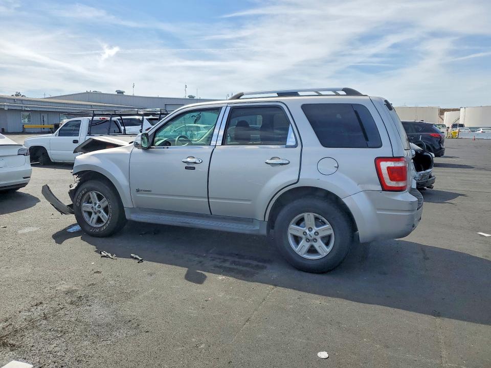 Снимка 2 от търг – 2009 FORD ESCAPE с VIN 1FMCU49389KB10524