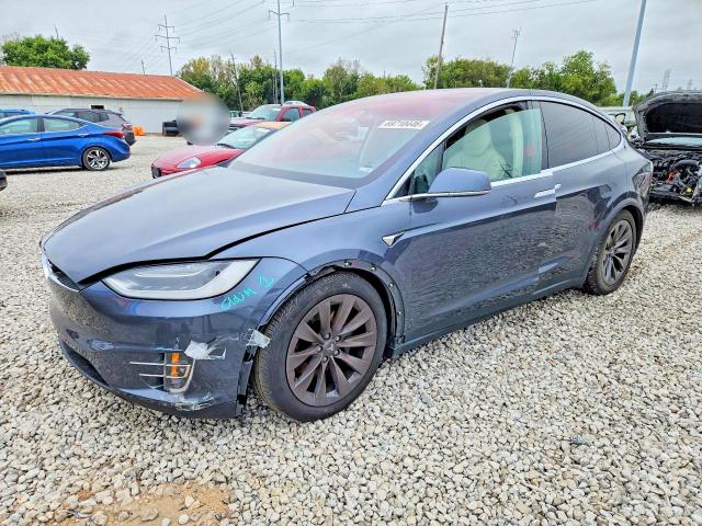 TESLA MODEL X 2018 مع رقم تعريف المركبة 5YJXCDE21JF110565 - صورة من المزاد