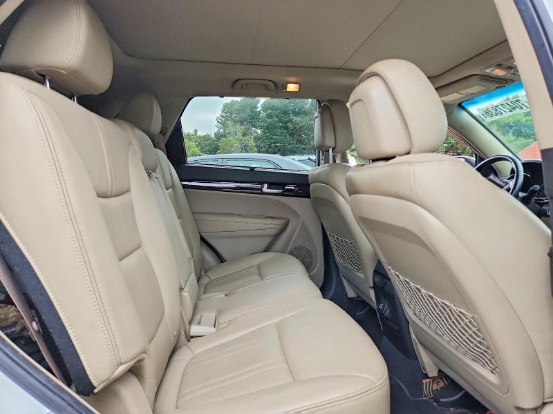 Снимка 11 от търг – 2014 KIA SORENTO с VIN 5XYKUDA76EG432898