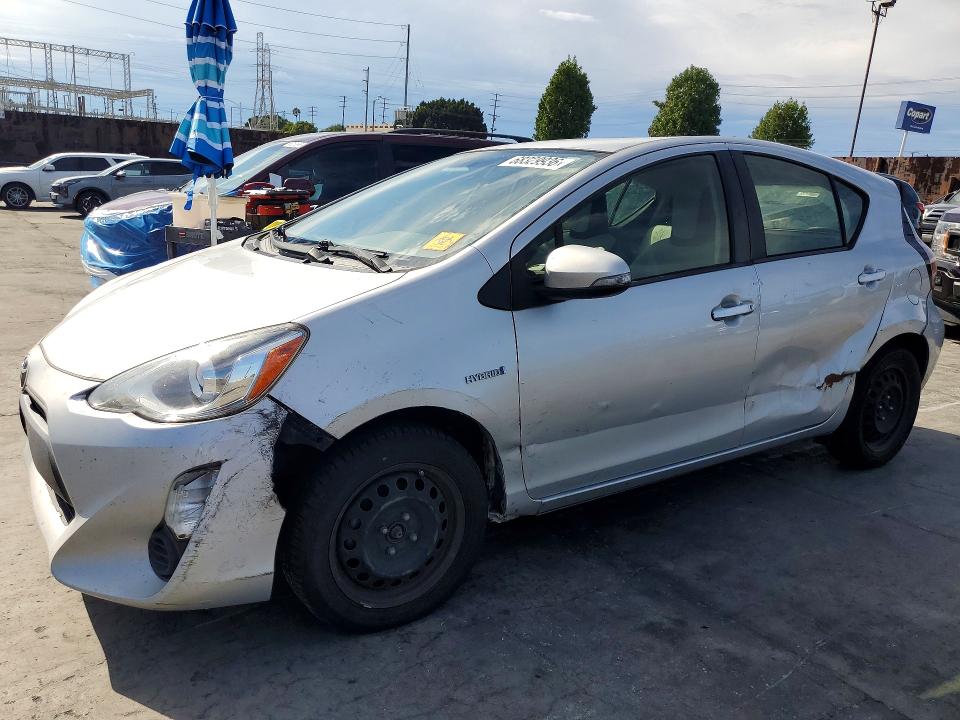 Photo 1 from auction – 2015 TOYOTA PRIUS C with VIN JTDKDTB38F1099692