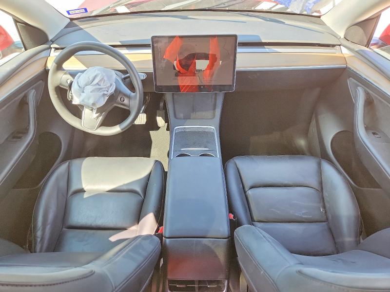 Снимка 8 от търг – 2022 TESLA MODEL Y с VIN 7SAYGAEE2NF517997