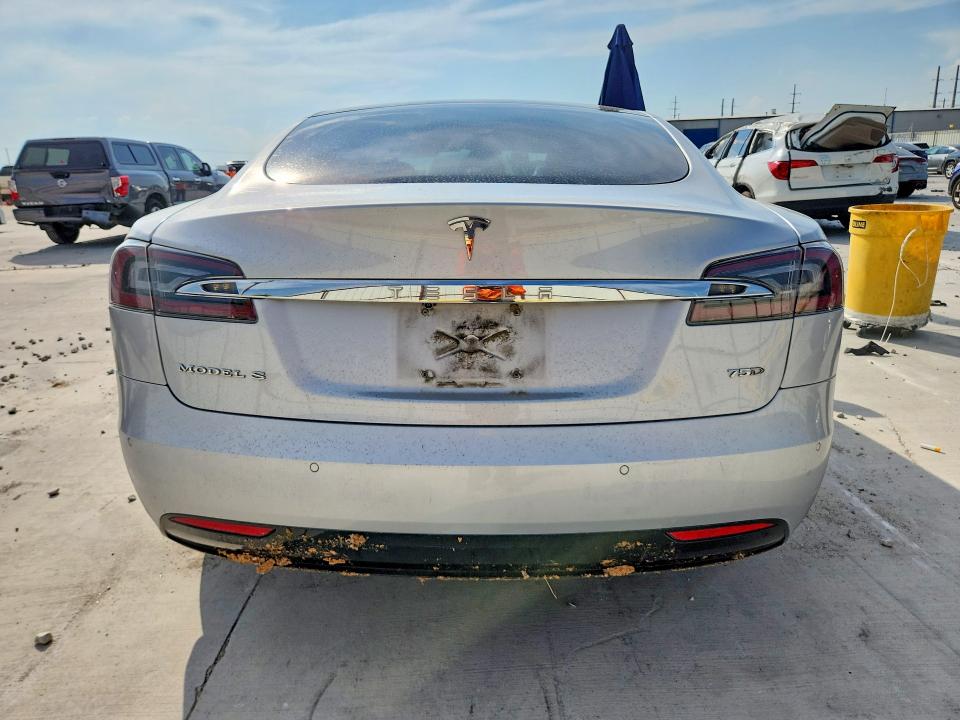 Фото 6 с аукциона – 2018 TESLA MODEL S с VIN 5YJSA1E28JF260784