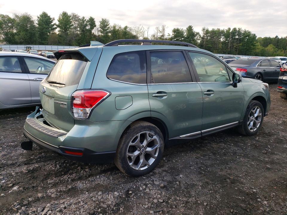 Фото 3 с аукциона – 2017 SUBARU FORESTER с VIN JF2SJATC2HH474774