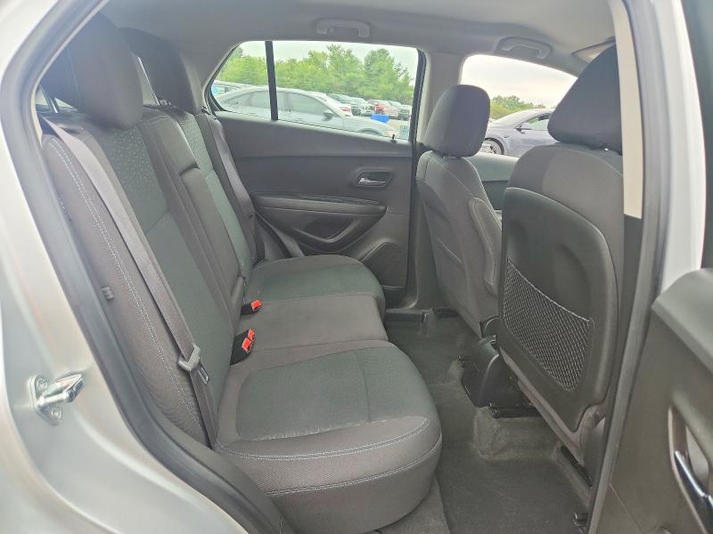 Photo 11 from auction – 2015 CHEVROLET TRAX with VIN KL7CJPSB2FB262310