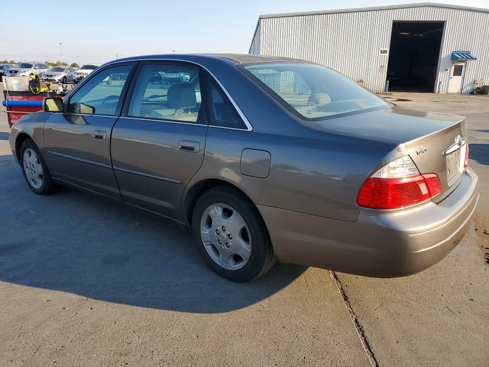 Photo 2 from auction – 2003 TOYOTA AVALON with VIN 4T1BF28BX3U295786