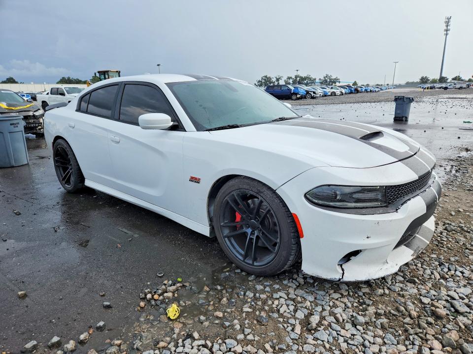 Снимка 4 от търг – 2018 DODGE CHARGER с VIN 2C3CDXGJ6JH195189