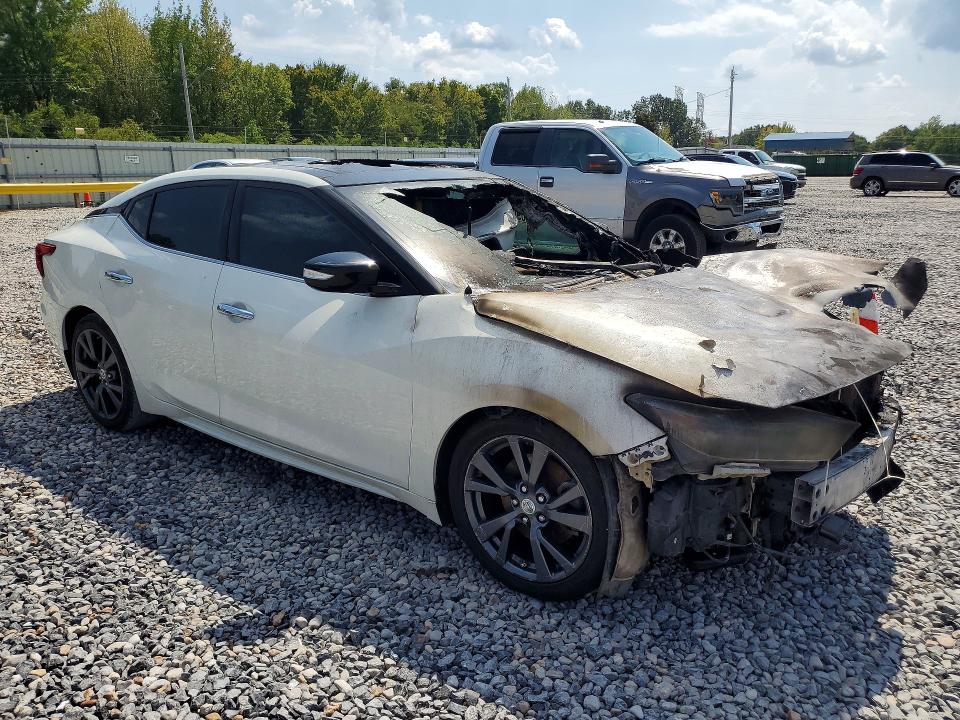 Снимка 4 от търг – 2017 NISSAN MAXIMA с VIN 1N4AA6AP0HC383101