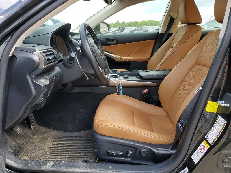 Снимка 7 от търг – 2018 LEXUS IS с VIN JTHC81D2XJ5026146