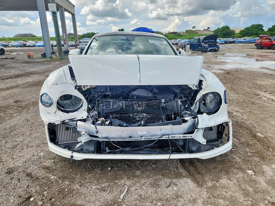 Photo 5 from auction – 2022 BENTLEY FLYING SPUR with VIN SCBBR6ZG2NC098183