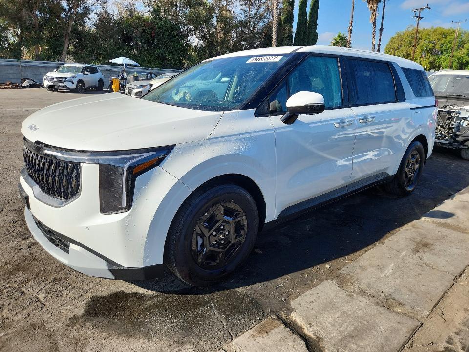 Foto 1 de la subasta – 2026 KIA CARNIVAL con VIN KNDNB5K37T6616218