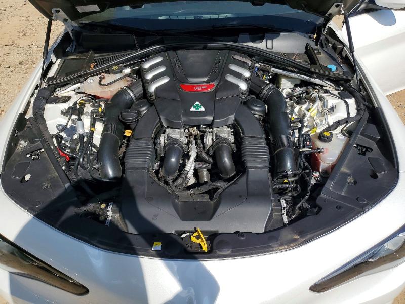 Photo 11 from auction – 2018 ALFA ROMEO GIULIA with VIN ZARFAEAV1J7578704