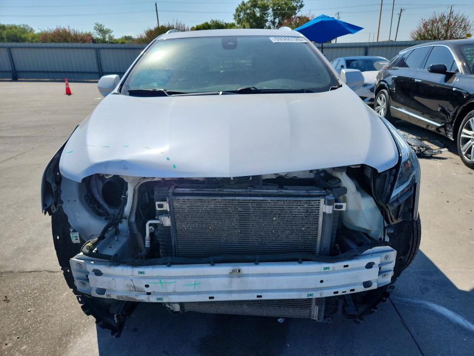 Photo 5 from auction – 2017 CADILLAC XT5 with VIN 1GYKNBRS2HZ108437