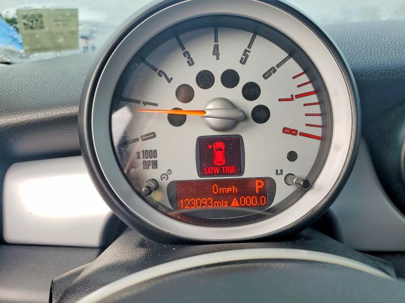 Zdjęcie 9 z aukcji – 2010 MINI COOPER z VIN WMWMF3C56ATZ64480