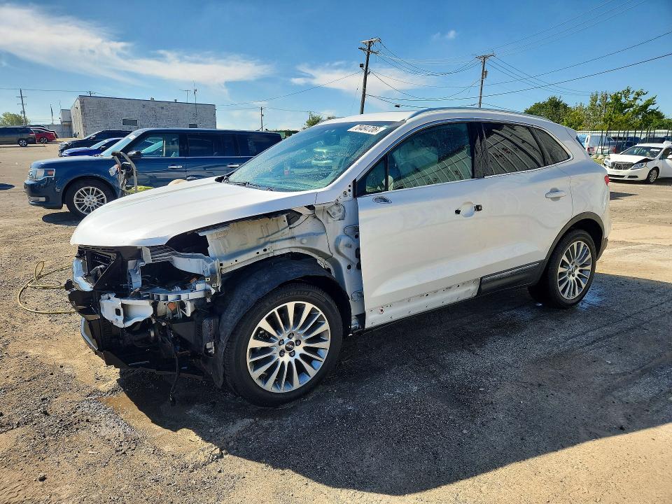 LINCOLN MKC 2017 z numerem VIN 5LMCJ3C9XHUL47550 - Zdjęcie z aukcji