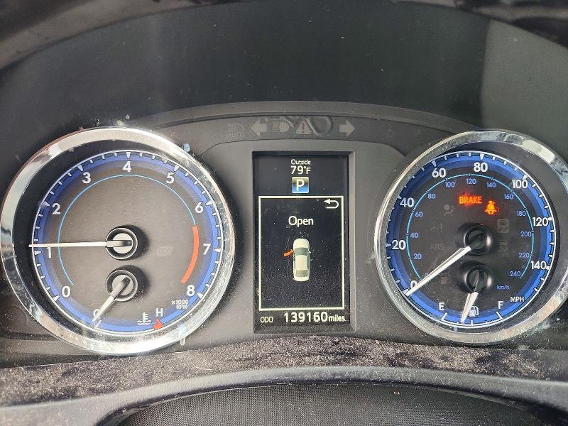 Photo 9 from auction – 2018 TOYOTA COROLLA with VIN 5YFBURHE6JP777386