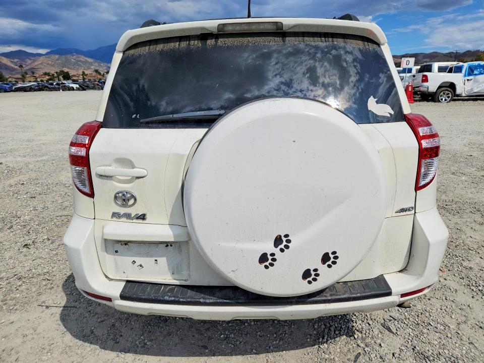Снимка 6 от търг – 2011 TOYOTA RAV4 с VIN 2T3BF4DV3BW095821