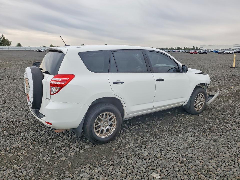 Photo 3 from auction – 2009 TOYOTA RAV4 with VIN JTMBF33V69D004849