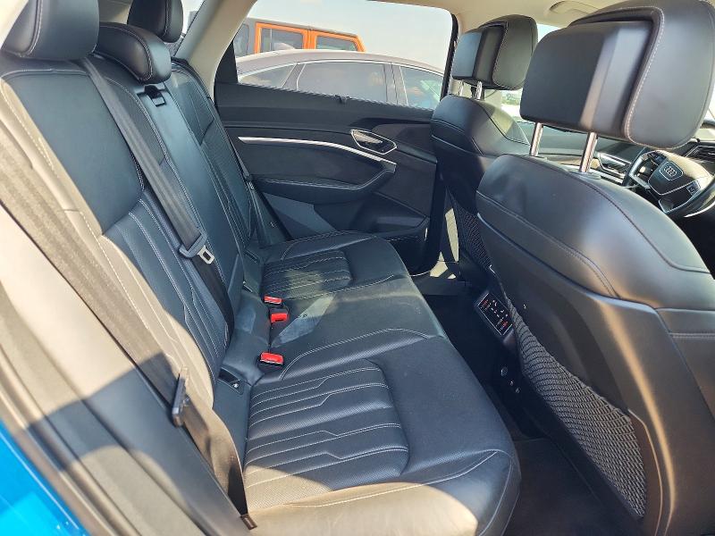 Zdjęcie 11 z aukcji – 2019 AUDI E-TRON z VIN WA1VABGE8KB017310