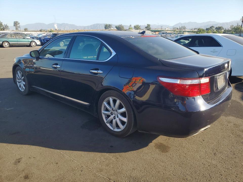 Photo 2 from auction – 2007 LEXUS LS with VIN JTHBL46F175004069
