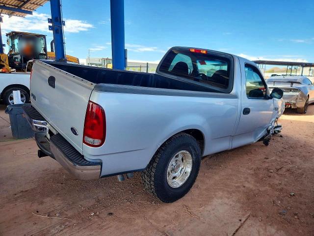 Снимка 3 от търг – 2004 FORD F-150 HERITAGE с VIN 2FTRF17284CA70640