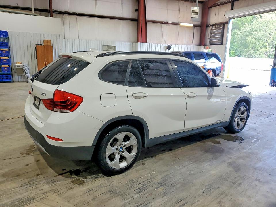 Photo 3 from auction – 2014 BMW X1 with VIN WBAVM1C50EVW55581