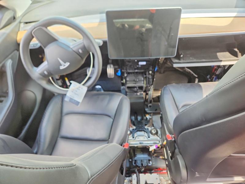 Снимка 8 от търг – 2022 TESLA MODEL Y с VIN 7SAYGAEE4NF398740