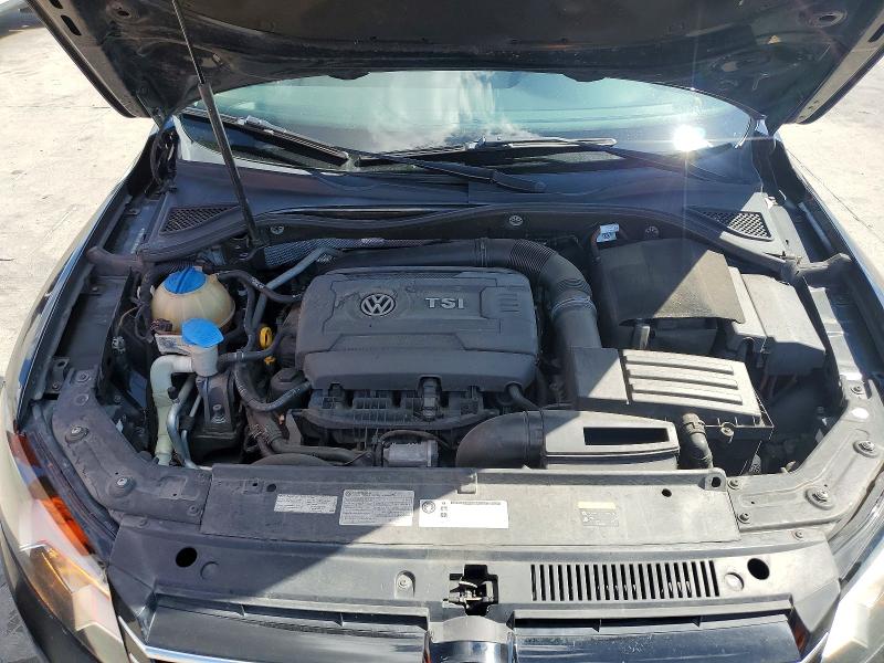 Photo 11 from auction – 2015 VOLKSWAGEN PASSAT with VIN 1VWBT7A35FC040452