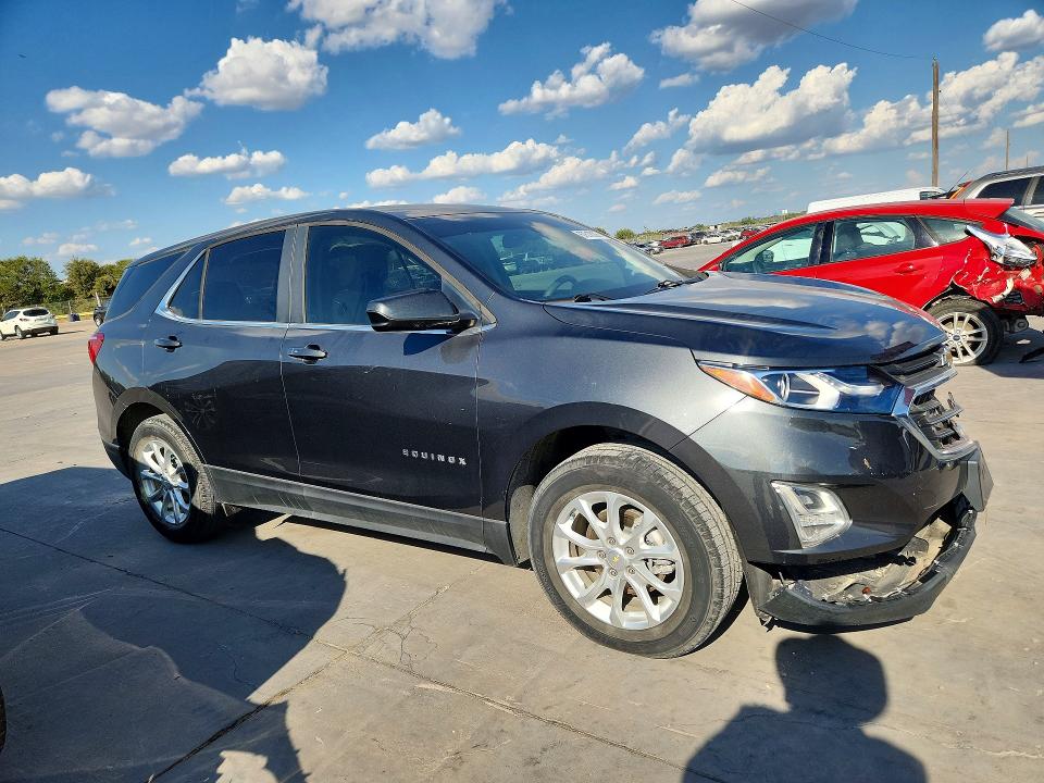 Photo 4 from auction – 2021 CHEVROLET EQUINOX with VIN 2GNAXKEV2M6129765