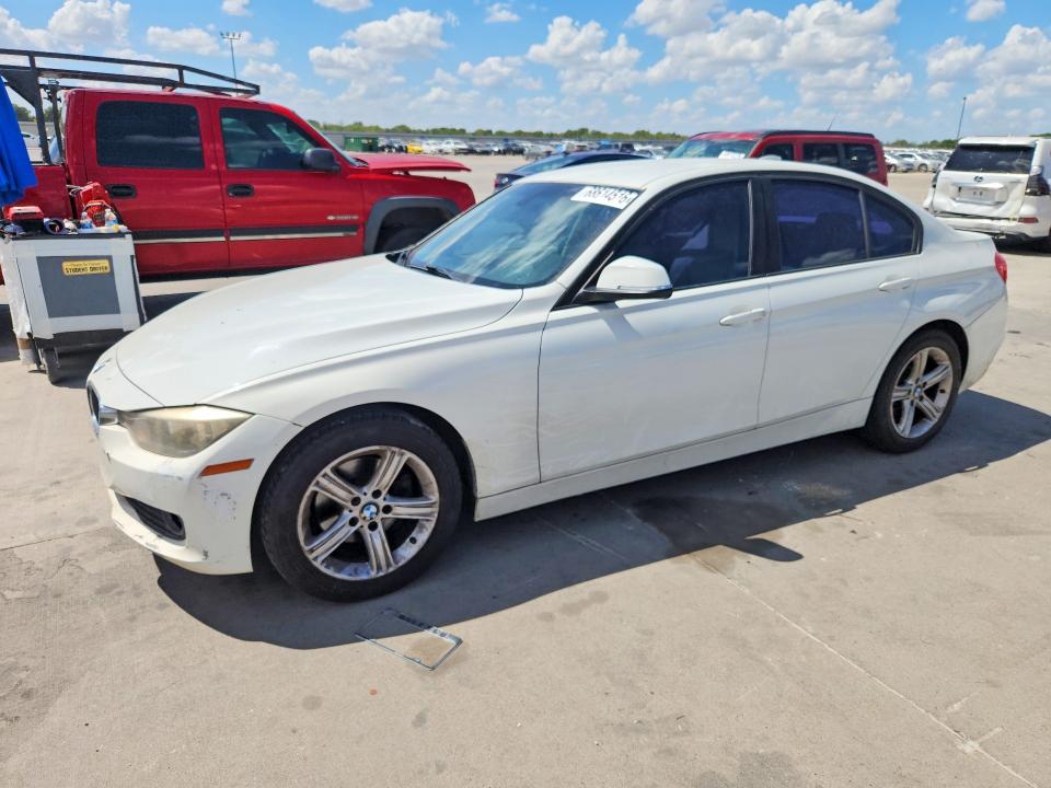 BMW 320 2015 z numerem VIN WBA3B1C54FK137747 - Zdjęcie z aukcji