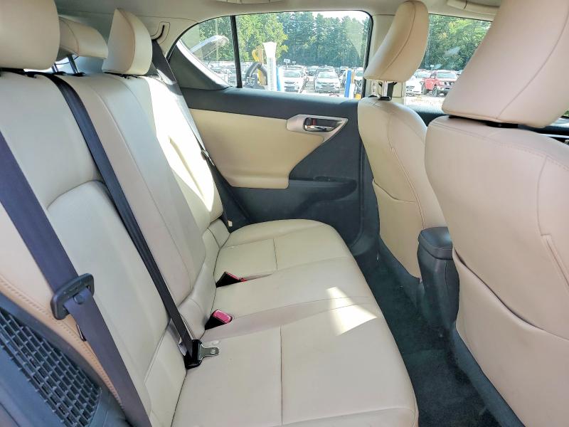 Фото 10 с аукциона – 2011 LEXUS CT с VIN JTHKD5BH8B2030155